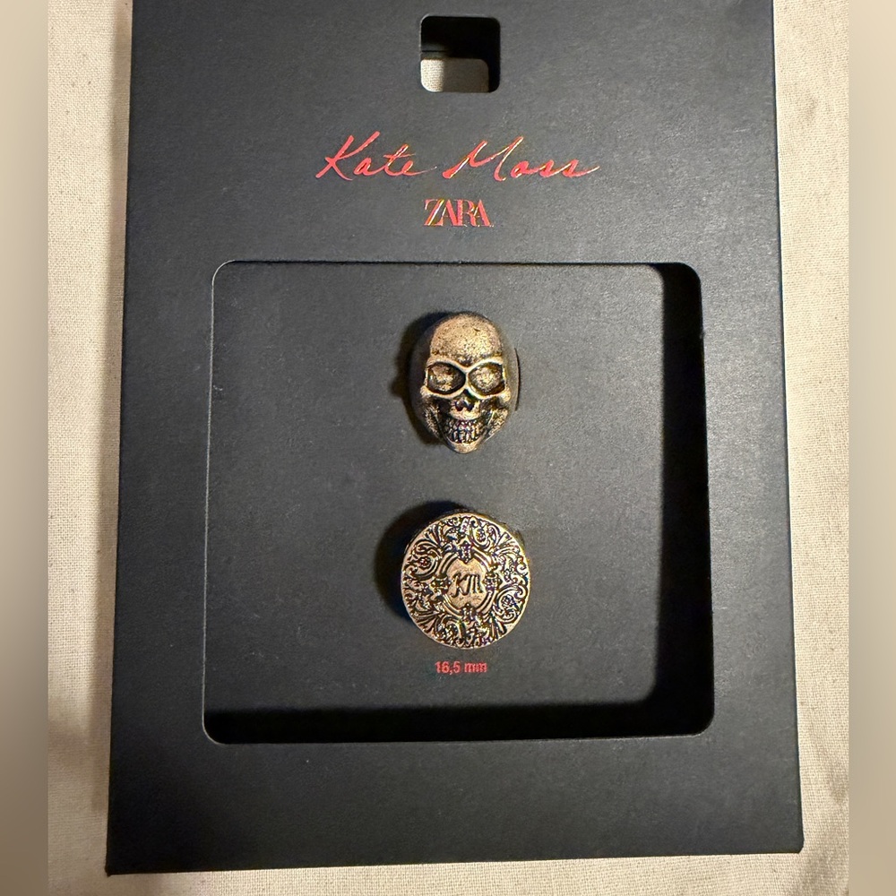ZARA Kate Moss Bobby Gillespie Collection Skull Gold Chunky Ring Set‎ Mob Wife